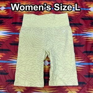 Gymshark Yellow Adapt Animal Seamless Cycling Biker Shorts Women’s Large